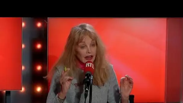 Arielle Dombasle cite du Jonathan Swift... ou pas