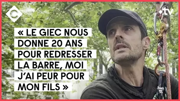 Thomas, protecteur des arbres de la Tour Eiffel - C à vous - 31/05/2022
