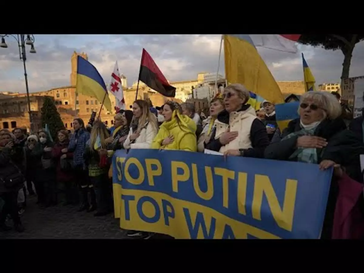 Украинский народ против россии. Митинги в Европе. Жители Германии. Жители Европы. Митинги украинцев в Европе.