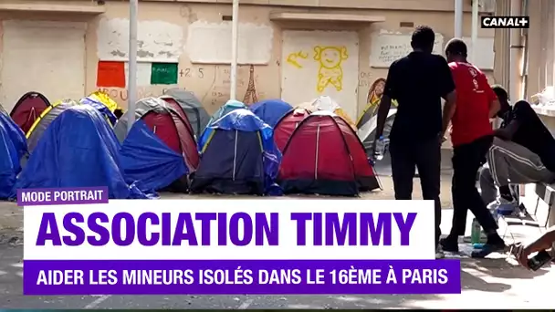 500 jeunes isolés vivent dans l'attente, derrière les murs d'une école à Paris - Mode Portrait