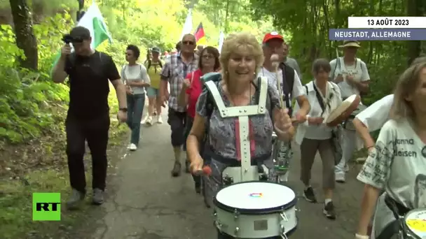 Allemagne : des dizaines de personnes participent à une marche antigouvernementale