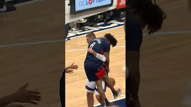 Jonas reunites with his rook, Bub 🤣