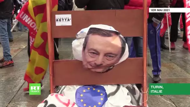 1er-Mai : des manifestants installent une guillotine avec une effigie de Mario Draghi en Italie