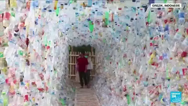 En Indonésie, un musée entièrement fait de plastique • FRANCE 24