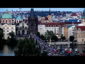 51 ans après le Printemps de Prague, des Tchèques rejettent l'influence communiste