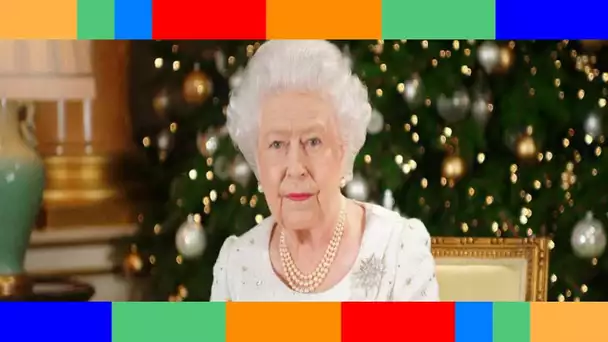 Elizabeth II  pourquoi elle ne veut pas enlever ses décorations de Noël avant février