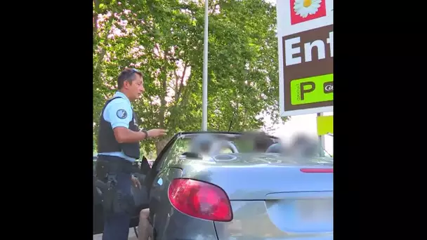 Une touriste inconsciente se fait sermonner