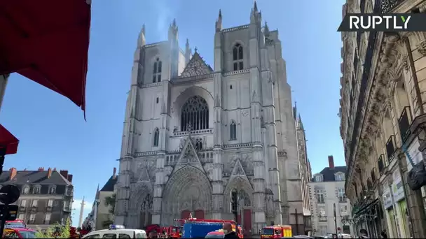 En direct de Nantes où un incendie est déclaré dans la cathédrale Saint-Pierre et Saint-Paul