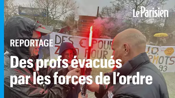 Face à la piscine olympique, des profs réclament à Macron « plus de pèze » pour les écoles du 93