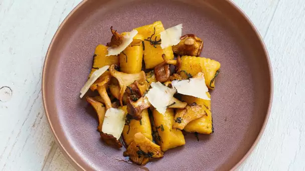 RECETTE #5 - Gnocchi de courge aux girolles, crème de Cantal - Fabrice Mignot