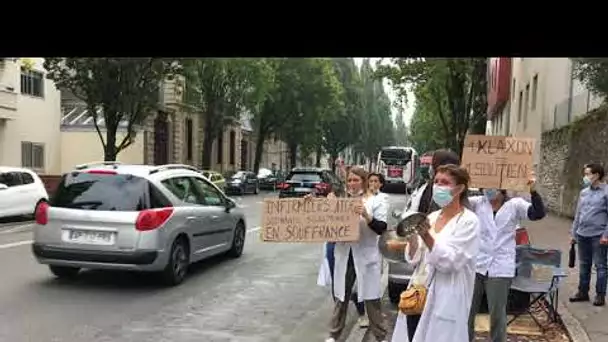 Les salariés de la clinique du Parc à Nantes passent à la grève illimitée.