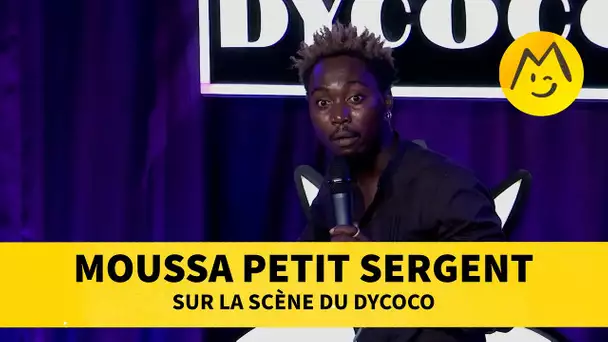 Moussa sur la scène du Dycoco