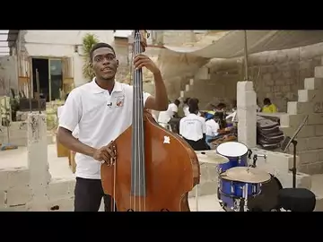 En Angola, cette école de musique sort les enfants de la précarité