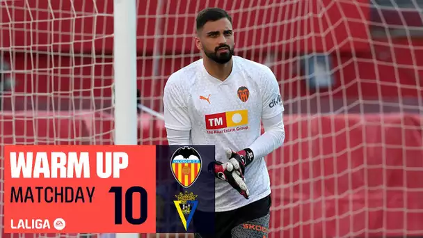 Calentamiento Valencia CF vs Cádiz CF