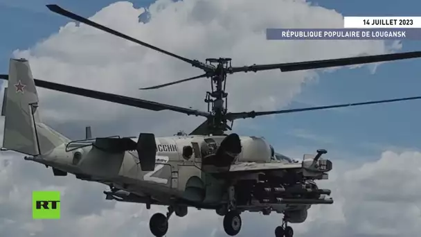 Des hélicoptères russes Ka-52 effectuent des missions de combat en direction d'Artiomovsk
