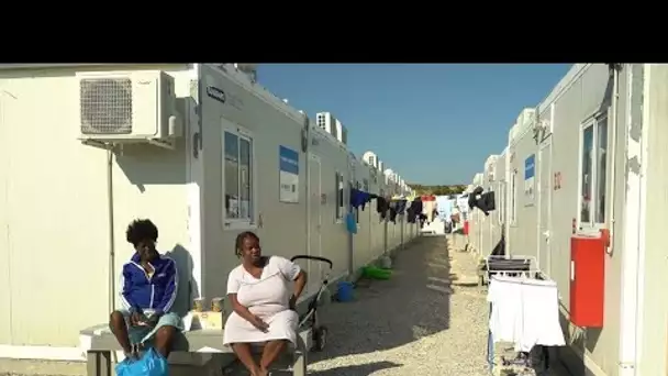 Grèce : le camp fermé de Samos, un "modèle européen" pour les demandeurs d'asile • FRANCE 24