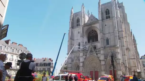 Nantes : émotion suite à l'incendie de la cathédrale