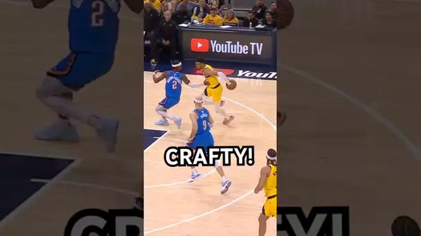 Tyrese Haliburton getting crafty on the break
