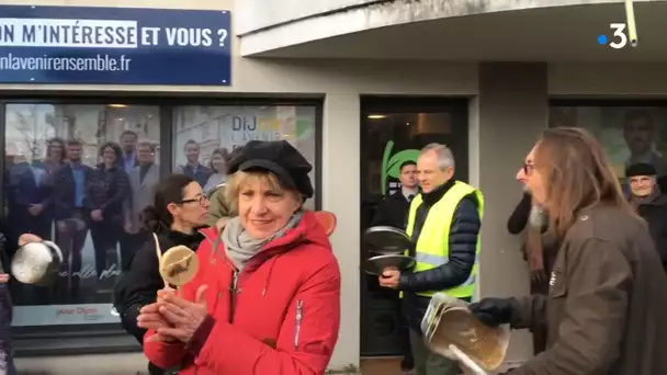 Dijon : manifestation devant local de campagne LREM