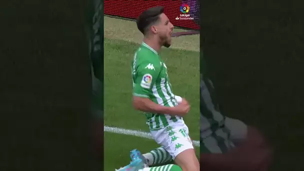 Nutmeg and SURPRISE! 🎯 👋 💚  Álex Moreno #shorts #laligasantander #realbetis