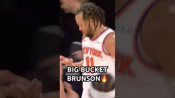 Jalen Brunson with some big buckets in the 4th!