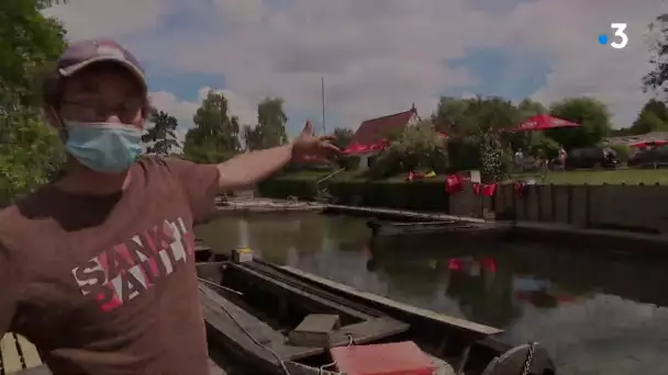 Retour du marché flottant à Claimarais dans le marais audomarois.