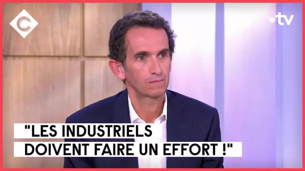 Inflation, pénuries : le PDG de Carrefour face à la crise - Alexandre Bompard - C à Vous -08/11/2022