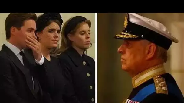 La princesse Béatrice et Eugénie émues alors qu'Andrew enfile l'uniforme militaire pour la veillée d