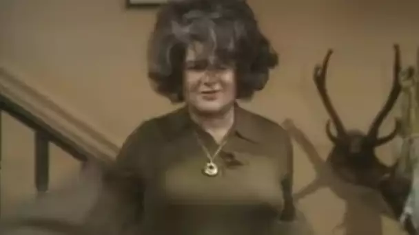 Benny Hill - Les exploits de Willy et Sunny