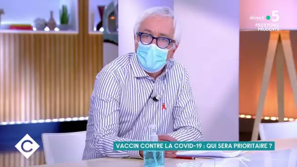 Vaccin contre le Covid-19 : qui sera prioritaire ? - C à Vous - 30/11/2020