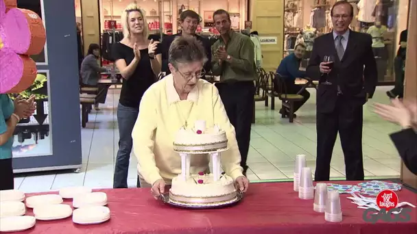 Gâteau d'anniversaire... massacré!