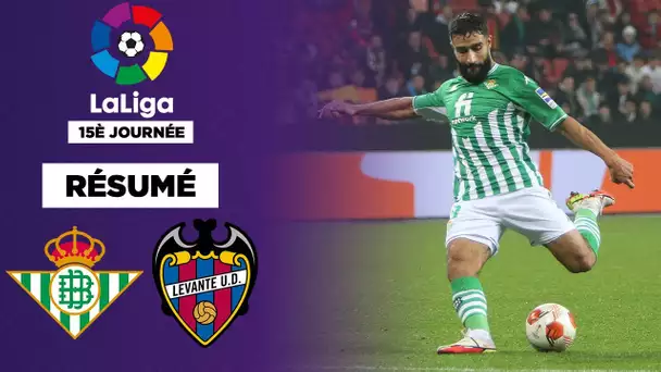 Résumé : Le Betis renverse Levante grâce à un Fékir décisif et un triplé de Juanmi