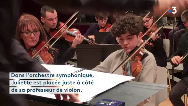 Des cours de violon à un orchestre symphonique