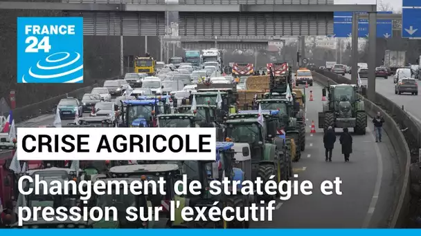 France : les agriculteurs "changent des stratégie" mais maintiennent la pression sur le gouvernement