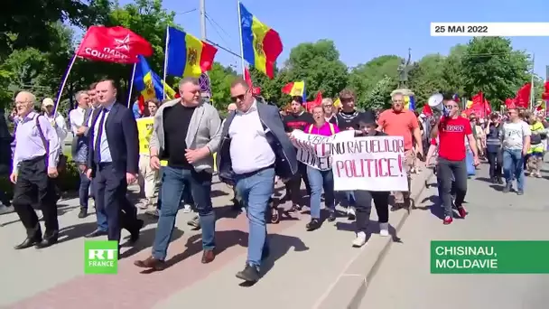 Moldavie : rassemblement de soutien à l'ex-président Dodon devant le centre de détention de Chisinau