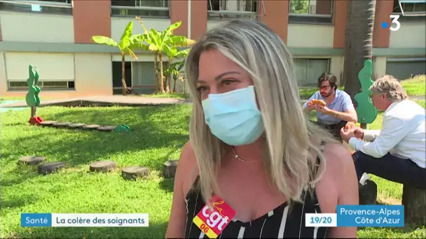 Les soignants manifestent contre le "Ségur de la santé"