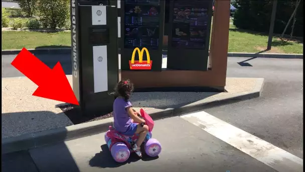 ELLE COMMANDE AU McDonald&#039;s DRIVE EN QUAD ! 😱