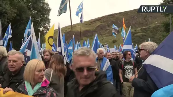 Edimbourg : des manifestants dans les rues pour réclamer l'indépendance de l'Ecosse