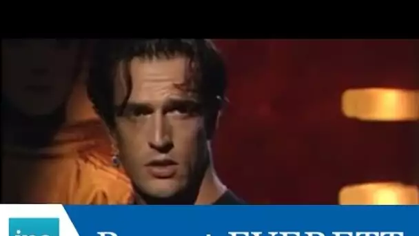 Rupert Everett répond à Rupert Everett - Archive INA