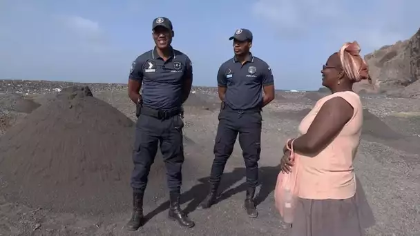 Au Cap-Vert, le business des voleurs de sable