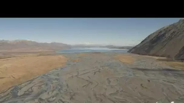 Nouvelle-Zélande, Ile du Sud : lac Pukaki et canal