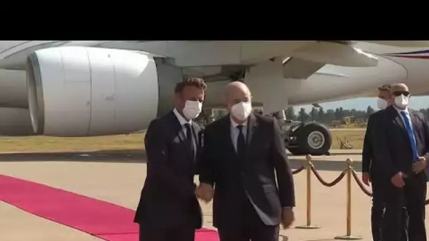 Emmanuel Macron est arrivé en Algérie pour relancer les liens bilatéraux