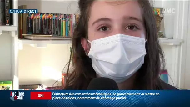 Les enfants ouvrent leur première case du calendrier de l’avent