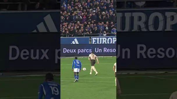 Bellaarouch stoppe le pénalty de Mbappé ❌