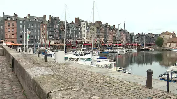 Honfleur : morne arrière saison touristique dans la cité des peintres