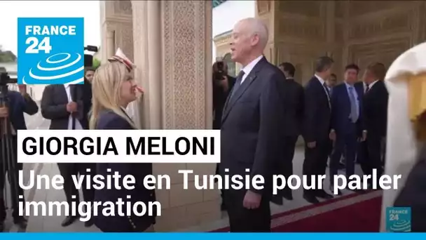 Giorgia Meloni à Tunis défend une "approche pragmatique" avec le FMI et sur l'immigration