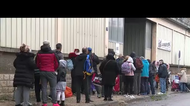 Covid : face à l’afflux de bénéficiaires, les Restos du Cœur cherchent des bénévoles