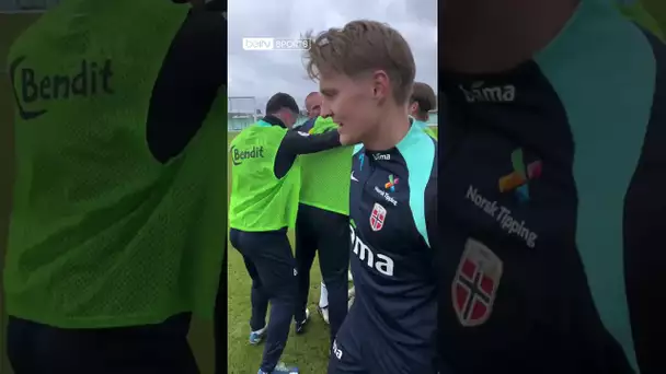 😁 Erling Haaland tout sourire avec la Norvège ! #shorts