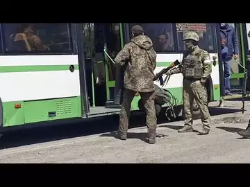 Bataille de chiffres autour de la reddition des soldats ukrainiens de l'usine Azovstal à Marioupol