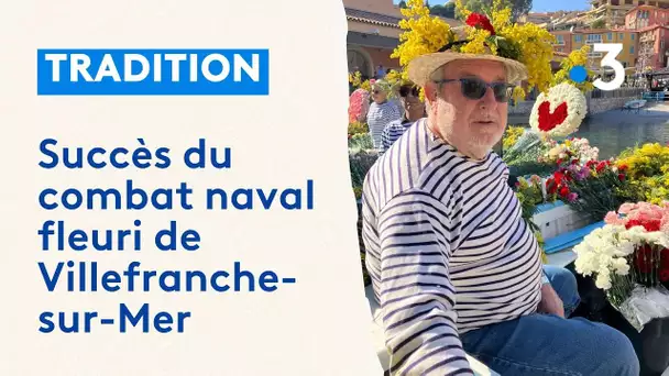 Traditionnel combat naval fleuri à Villefranche-sur-Mer